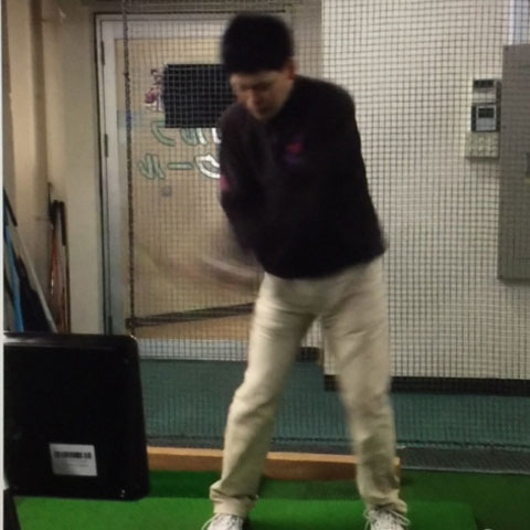 ゴルフスイングの動画